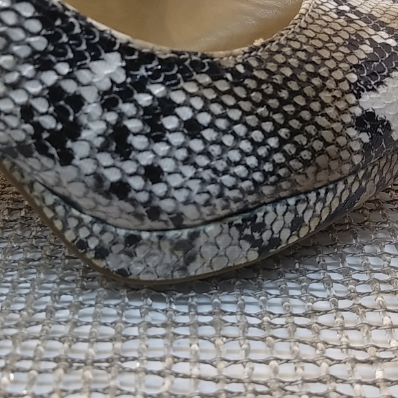 REPORT STILETTOS - Picture 5 of 10